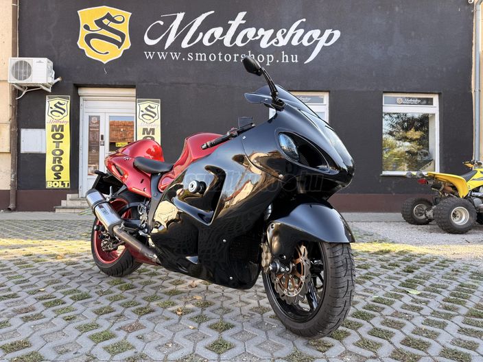 SUZUKI GSX 1300 R (HAYABUSA)