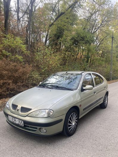 RENAULT MEGANE 1.6 16V Authentique Cool