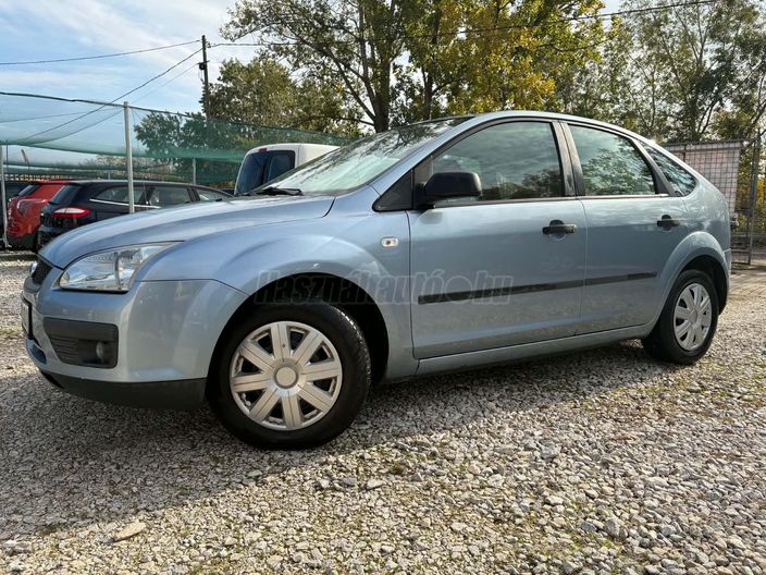 FORD FOCUS 1.6 Ambiente