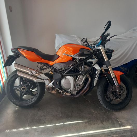 MV AGUSTA F4 BRUTALE 910