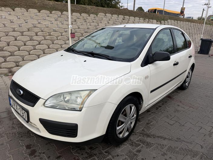 FORD FOCUS 1.4 Trend