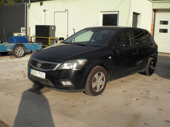 KIA CEE'D 1.4 LX Exclusive