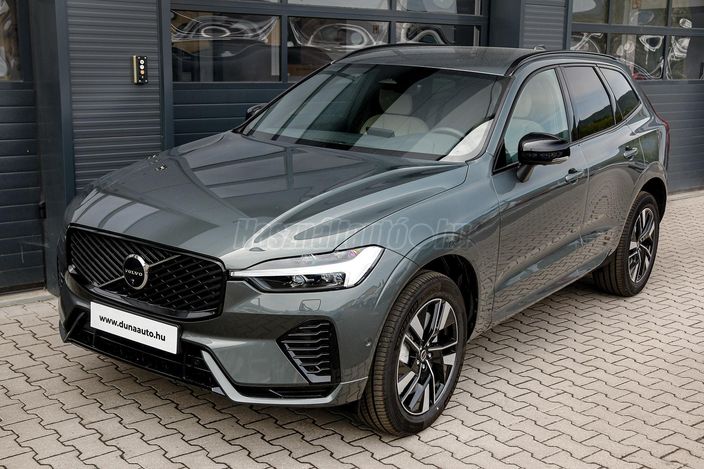 VOLVO XC60 2.0 [B5] MHEV Plus Dark AWD Geartronic