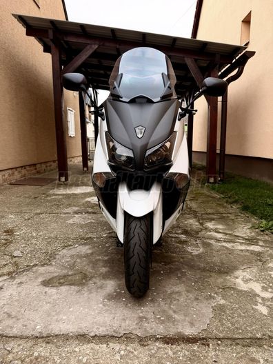 YAMAHA TMAX 500