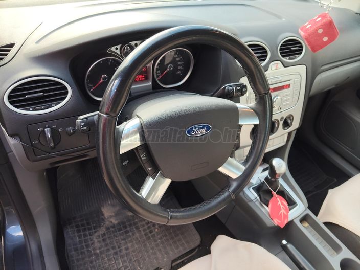 FORD FOCUS 1.6 Ambiente