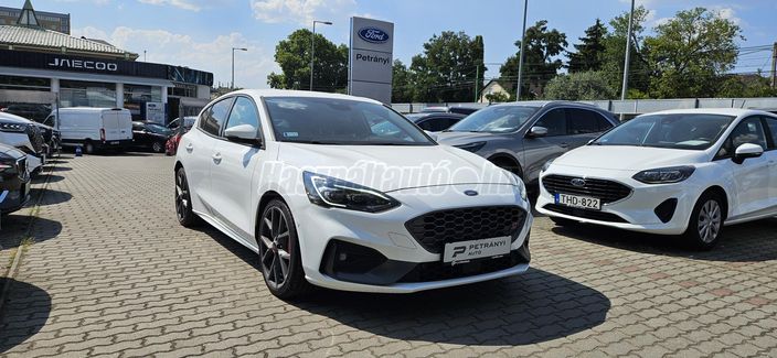 FORD FOCUS 2.3 EcoBoost ST3